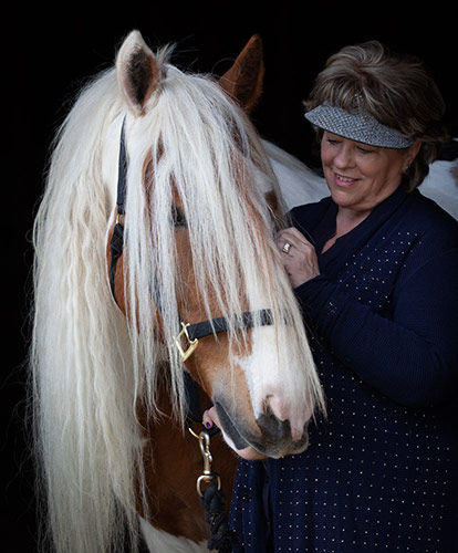 Equine gestalt coaching Melisa and her horse Pri