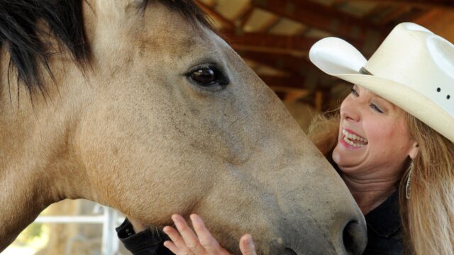 kellie-LAUGHING-with-Shasta-SQUARE-size